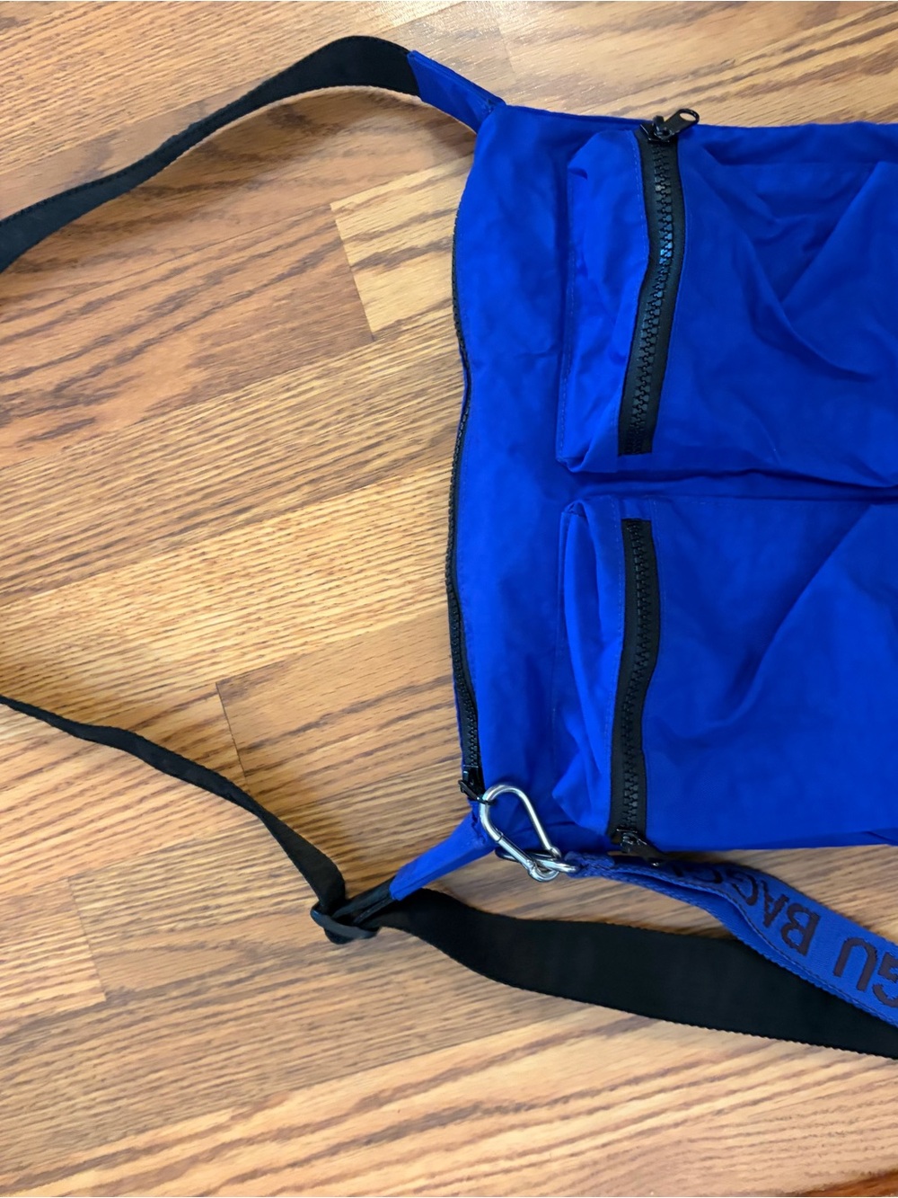 BAGGU Medium Cargo Crossbody Nylon Bag Blue great condition - Picture 2 of 8